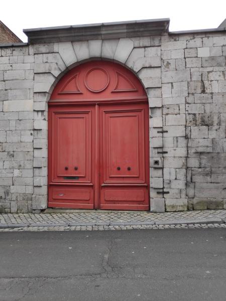 <i>Just a Big Red Door</i><br>06/12/2023<br>Liège (BE 🇧🇪)